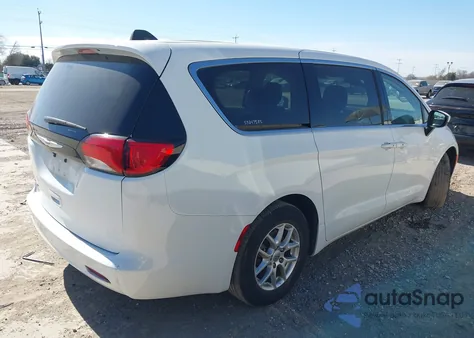 2023 Chrysler Voyager Lx z USA, uszkodzony, nr VIN 2C4RC1CG4PR595979